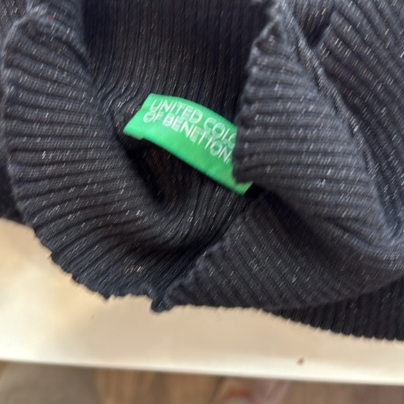 Black Ribbed Turtleneck Sweater - Picture 4 of 7